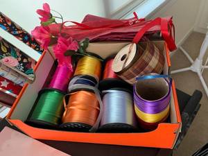 lot 146 image: Giftwrap and Holiday Haul