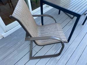 lot 160 image: Patio Set
