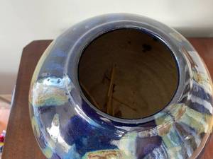 lot 201 image: Statement Art Pottery