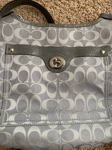 lot 213 image: Womens Designer Handbags