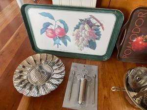 lot 235 image: Helpful Food Prep Tools