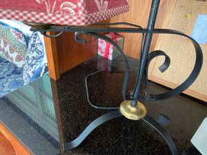 lot 243 image: Lamp