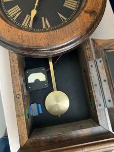 lot 252 image: Wall Clock