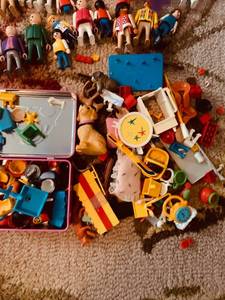 lot 150A image: Playmobil Toy HAUL