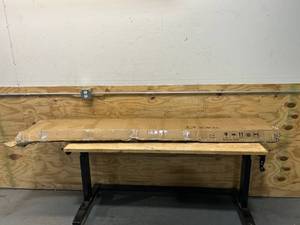 lot 76 image: 28 x 84 5T-Barn Door- White
