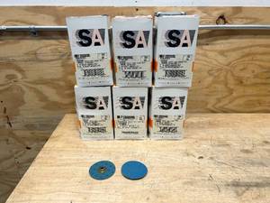 lot 56 image: STANDARD ABRASIVES Lot of 6 Boxes of- 3 SOCATT NORZON 2 PLY QUICK CHANGE DISCS (50 per box)