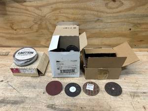 lot 58 image: Lot of Various SandingDiscs