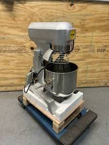 lot 85 image: VEVOR B15B Commercial Mixer