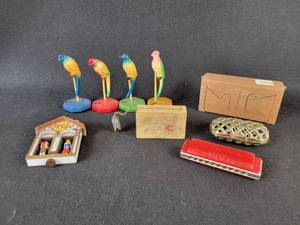 lot 86 image: Vintage Birds on Perches - Each has a Different Card Suit (Hearts, Clubs, etc.) MAGNUS Harmonica and More