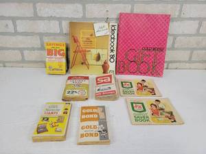 lot 111 image: Vintage Stamp Books and Gift Guides - Holiday, Super America, Gift House, Gold Bond and S&H - 1980 S&H Idea book and 1967 Gold Bond Giftbook