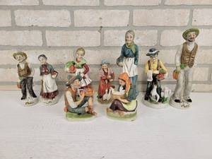 lot 113 image: Lot of Vintage Porcelain Figurines - INARCO and More