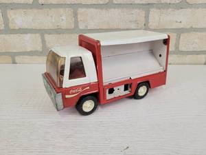 lot 119 image: Vintage BuddyL Coca-Cola Truck