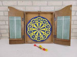 lot 122 image: Dartboard with Wood Case and Darts