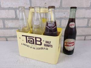 lot 166 image: Vintage TAB Half-Quart Bottle Carrier and Bottles - NO SHIPPING