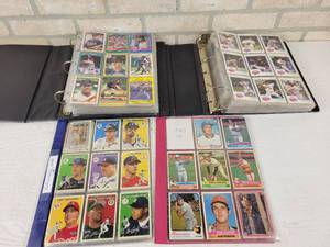 lot 189 image: Large Lot of Assorted Baseball Cards and More
