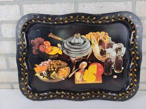 lot 195 image: Vintage Tin Coca-Cola Serving Tray