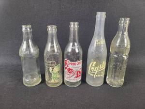 lot 200 image: (5) Vintage Minnesota Bottles - Coca-Cola Minneapolis, MN - Tome Morre Beverages Minneapolis, MN - Spring Grove Beverages Spring Grove, MN - Crystal Beverages Fairmont, MN - Mayer & Son Glencoe, MN