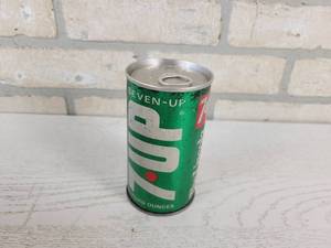 lot 237 image: Vintage 7up 12oz Can Music Box - Works
