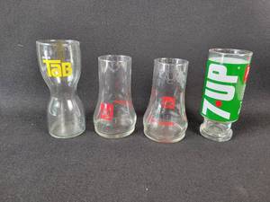 lot 242 image: Vintage 7up Uncola Glasses and TAB Glass - NO SHIPPING