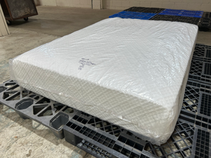 lot 13 image: Brand New Harbor Home 14.5 Medium Firm Memory Foam Queen Mattress with Removable Quilted Cover