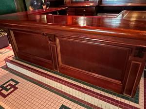 lot 2 image: Kimbrae Steakhouse - Custom Built (Mahogany Bar) - 25 Foot Long , 66 Wide,  44 Height