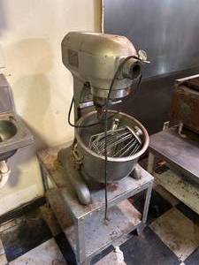 lot 21 image: Hobart Model A-200 Commercial Mixer - Working Condition