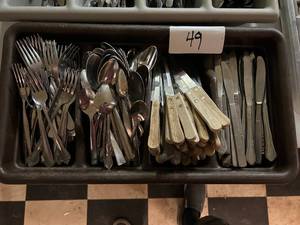 lot 49 image: Big Lot of Spoons, Forks, Steak and Butter Knives with Heavy Duty Plastic Utensil Tub - Over 200 Pieces