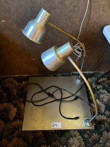 lot 93 image: Heat Lamp Table - 29 x 26