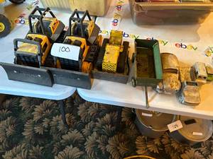 lot 100 image: Lot of Metal Tonka Bulldozers and Farm Toys