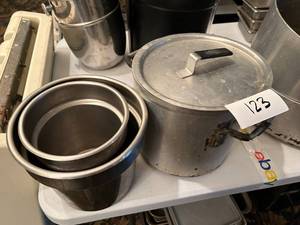lot 123 image: Lot of Stainless Steel Stock Pot and Mixing Bowls