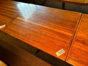 lot 182 image: Pure Hardwood Table 42W 32D 29 H