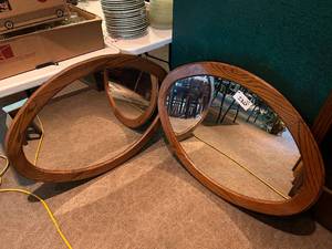 lot 232 image: Two Round Mirrors 30X 43L