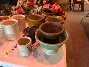 lot 250 image: Big Lot of Assorted Decorations