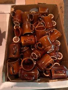 lot 260 image: Lot of 48 Mugs
