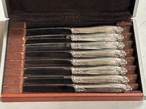 International Sterling 8-Piece Sterling Silver Steak Knife Set With Display