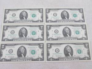 lot 40 image: (CNTR) 6 - $2 Dollar Bills - Serial...