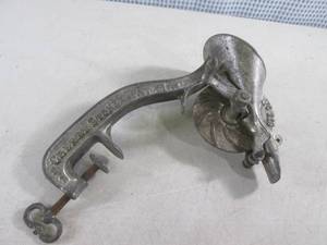 lot 78 image: (H-2) Vintage Cast Iron Cherry Ston...