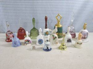 lot 93 image: (CSB) Bell Collection...
