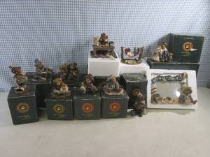 lot 101 image: (D-3) Assorted Boyds Bears & Friend...