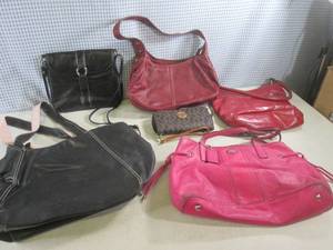 lot 109 image: (EW3) Assorted Purses and Wallet...