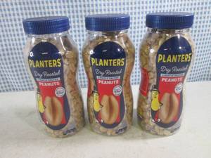 lot 249 image: (B-4) 3 Bottles Planters Dry Roaste...