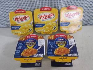 lot 300 image: (B-4) 3 Velveeta 2 Kraft Big Bowl M...