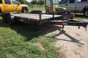 lot 6 image: car trailer