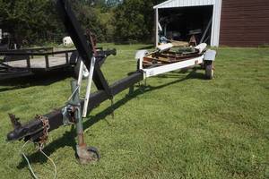 lot 18 image: boat trailer