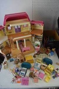Vintage doll house with assorted fu...