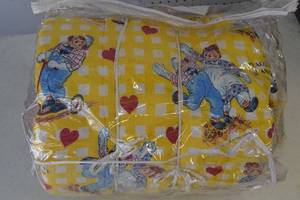 Raggedy Ann and Andy sleeping bag f...