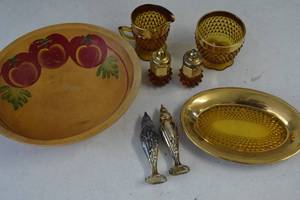 Vintage glass, wood bowl and Stanho...