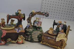 3 Music boxes...