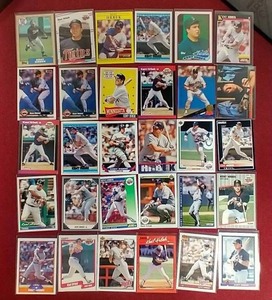 lot 92 image: (30) Kent Hrbek Cards