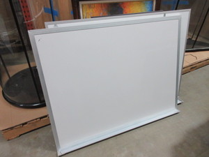 lot 116 image: WALL MOUNT WHITE BOARD